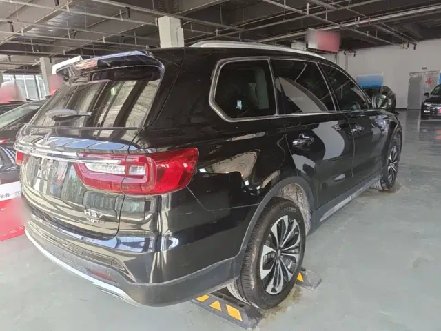Hongqi HS7 — Фото автомобиля 4