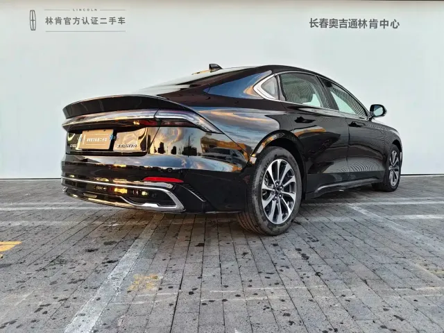 Lincoln Z — Фото автомобиля 6