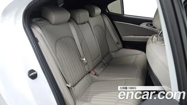 Genesis G70 The New Shooting Brake — Фото автомобиля 16
