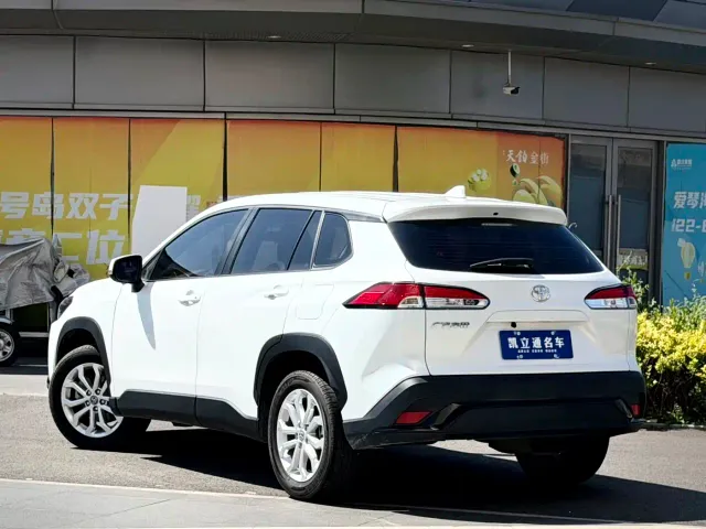 Toyota Frontlander — Фото автомобиля 4