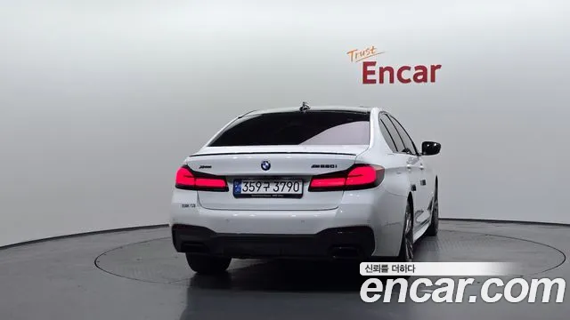 BMW 5 Series G30 — Фото автомобиля 3