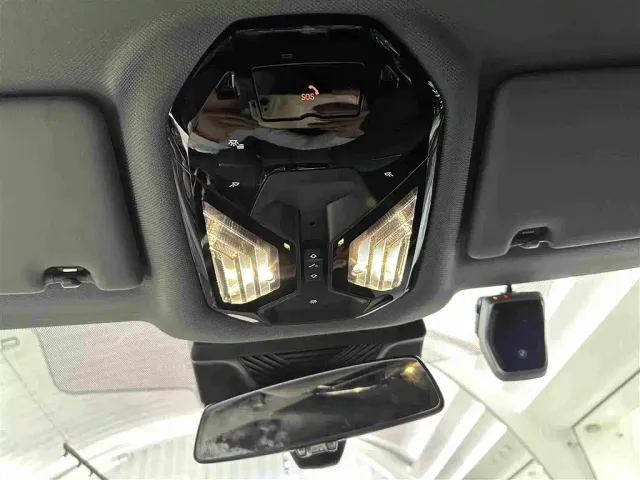 BMW 5 Series — Фото автомобиля 16