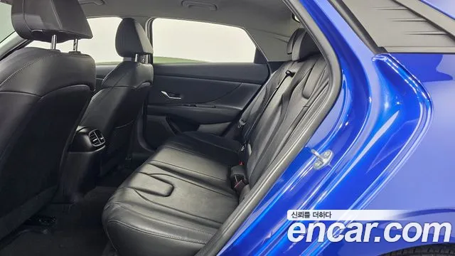 Hyundai Avante CN7 — Фото автомобиля 16