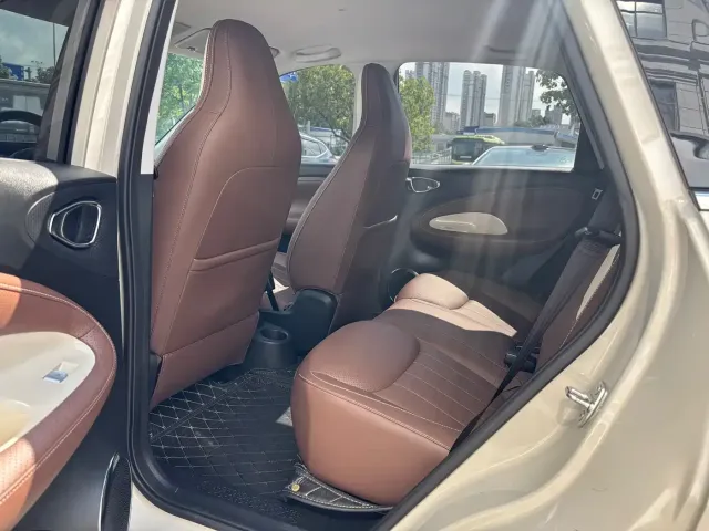 Wuling Bingo — Фото автомобиля 11