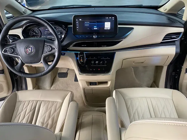 Buick GL8 — Фото автомобиля 15