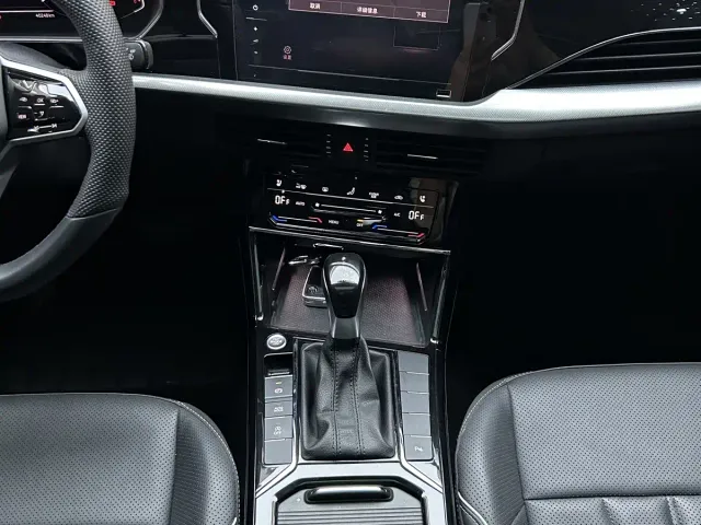 Volkswagen Passat — Фото автомобиля 18