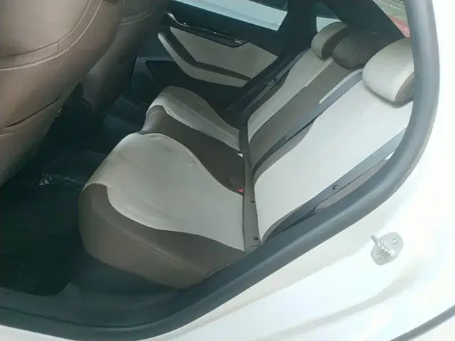 BYD Qin PLUS — Фото автомобиля 16