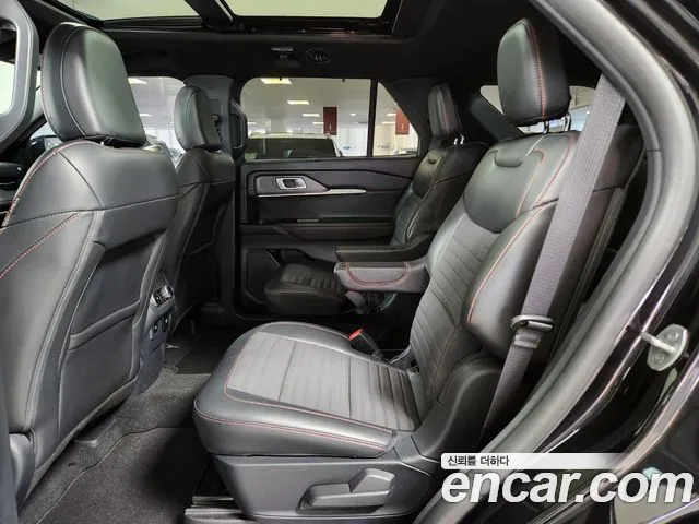 Ford Explorer Generation 6 — Фото автомобиля 11
