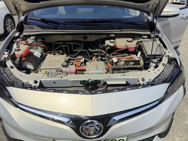 Buick Velite 6 — Фото автомобиля 3