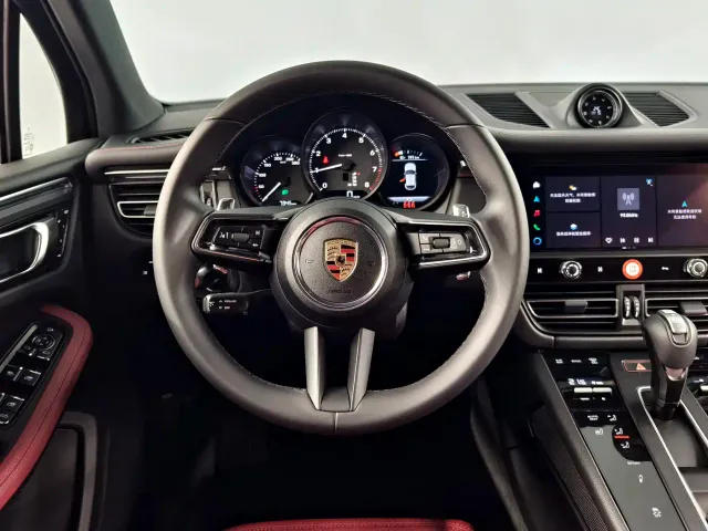 Porsche Macan — Фото автомобиля 13