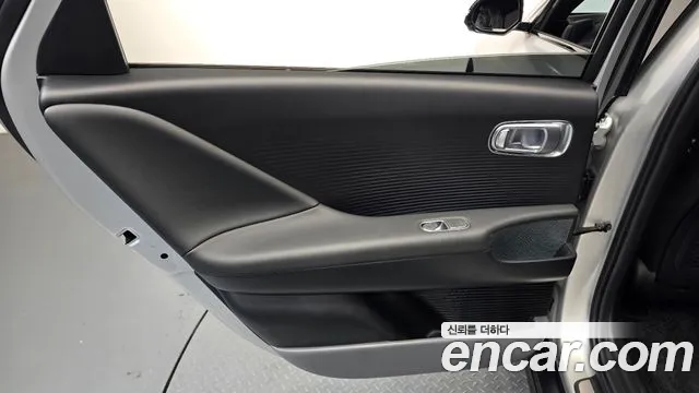 Hyundai Ioniq 6 — Фото автомобиля 25
