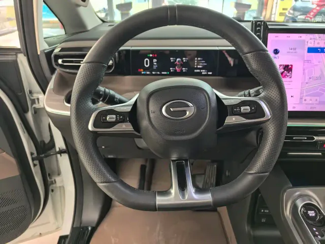 GAC Trumpchi E8 — Фото автомобиля 12