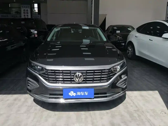 Volkswagen Passat — Фото автомобиля 2