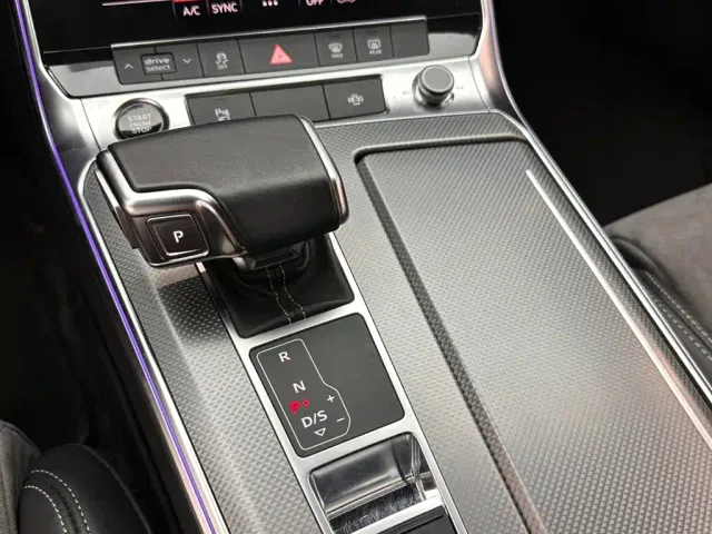 Audi A6L — Фото автомобиля 15