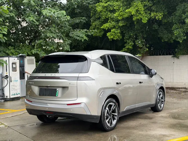 GAC Aion Y — Фото автомобиля 4
