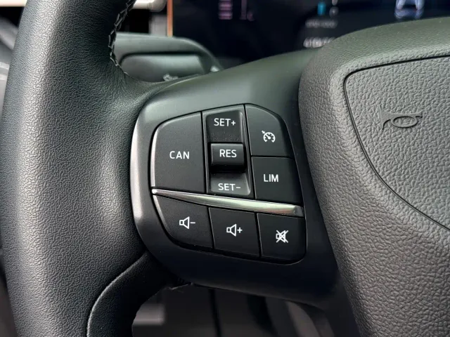 Ford Edge — Фото автомобиля 19