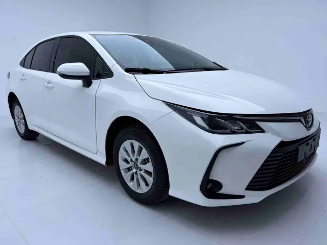 Toyota Corolla — Фото автомобиля 3