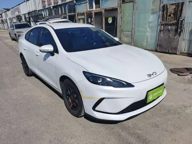 BYD Seal 05 DM-i — Фото автомобиля 3