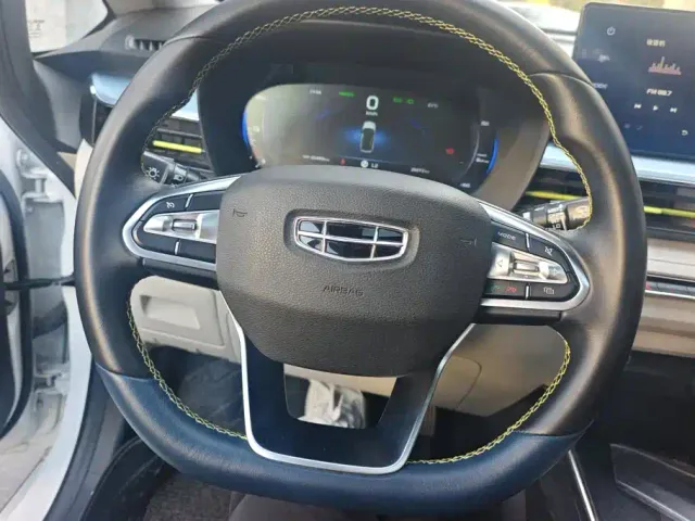 Geely Geometry EX3 Kung Fu Bull — Фото автомобиля 15