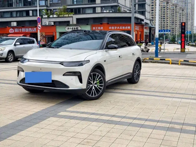 Фотография автомобиля — Leapmotor C11