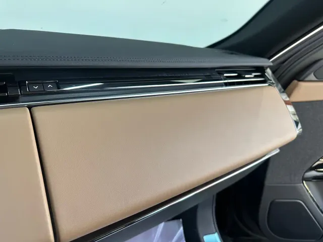 Land Rover Range Rover Sport — Фото автомобиля 12