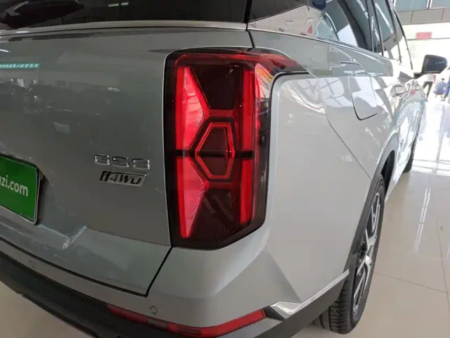 GAC Trumpchi GS8 — Фото автомобиля 7