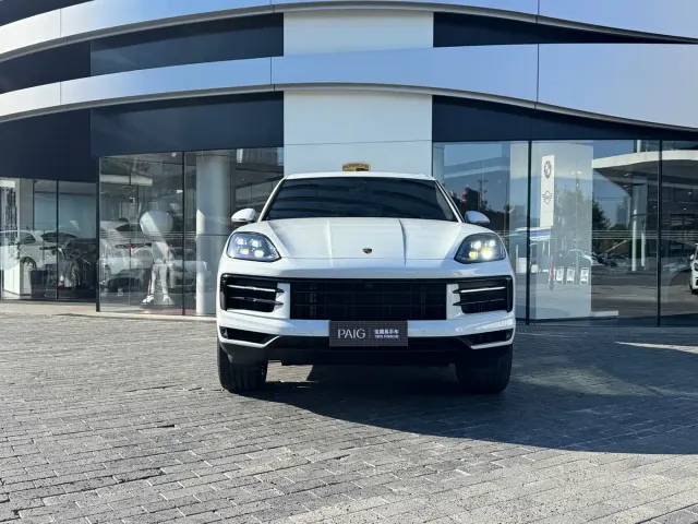 Porsche Cayenne — Фото автомобиля 2