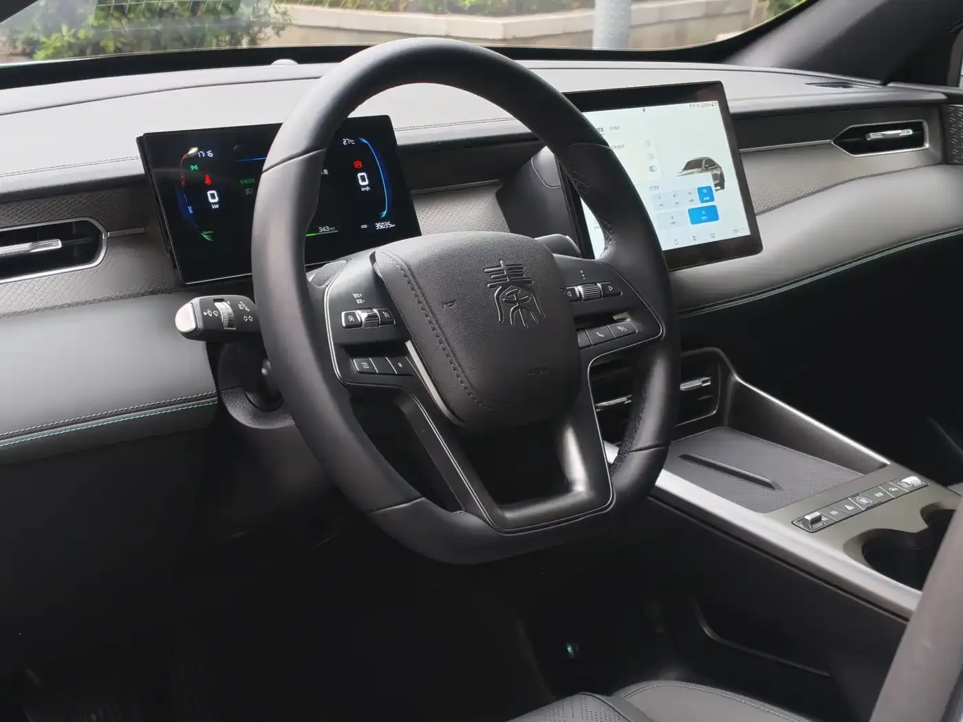 BYD Qin PLUS 2025 EV Smart Drive Edition 510KM Leading Type — Фото автомобиля 18