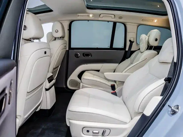 Li Auto Li i8 2025 Standard Edition — Фото автомобиля 11