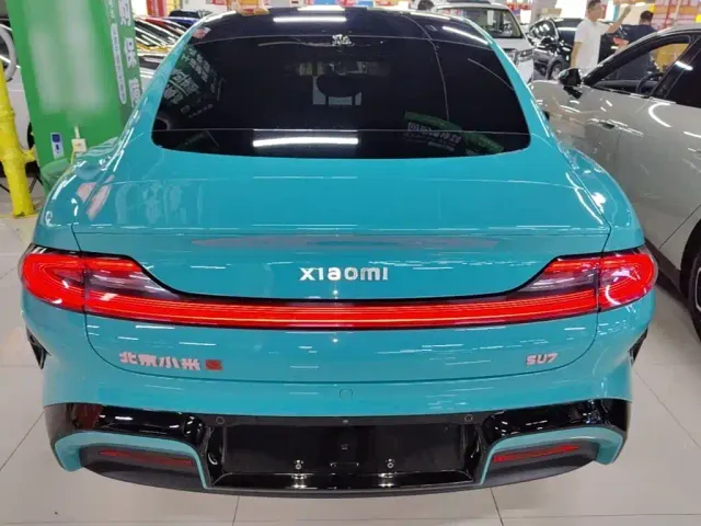 Xiaomi SU7 — Фото автомобиля 5
