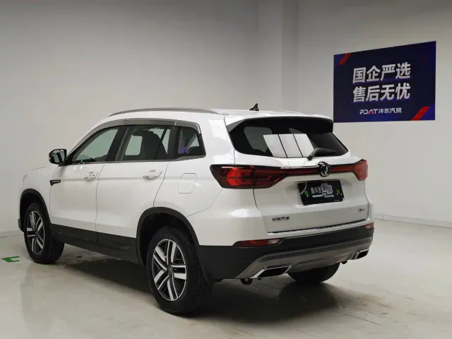 Changan CS75 — Фото автомобиля 6