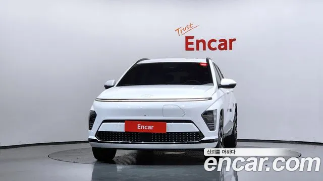 Hyundai Kona — Фото автомобиля 2