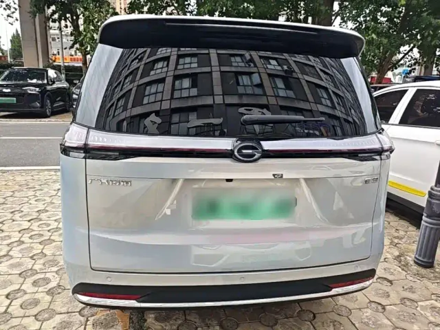 GAC Trumpchi E8 — Фото автомобиля 5