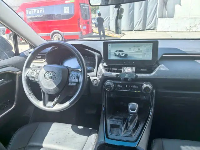 Toyota Wildlander — Фото автомобиля 13