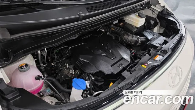 Hyundai Staria — Фото автомобиля 9