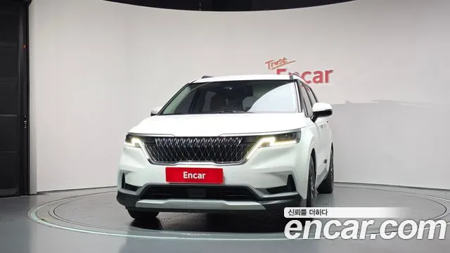 Kia Canival Carnival 4 поколение Бензин 9 мест Prestige — Фото автомобиля 3