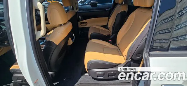 Kia Canival Carnival 4 поколение Бензин 7 мест Noblesse — Фото автомобиля 16