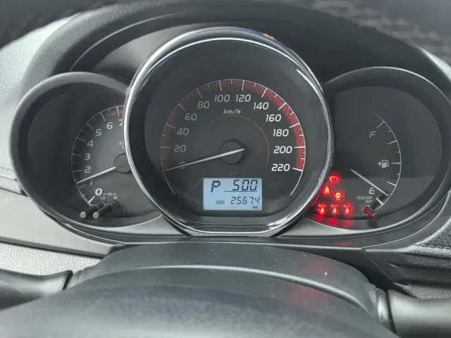 Toyota Vios FS — Фото автомобиля 14