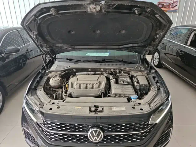 Volkswagen Passat — Фото автомобиля 19