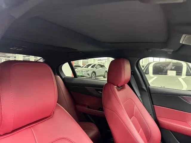 Jaguar XEL — Фото автомобиля 12