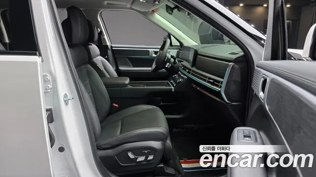 Hyundai Santafe Santa Fe (MX5) Бензин 2.5T 2WD — Фото автомобиля 19