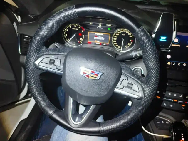 Cadillac CT5 — Фото автомобиля 15