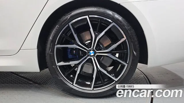 BMW 5 Series G30 — Фото автомобиля 6