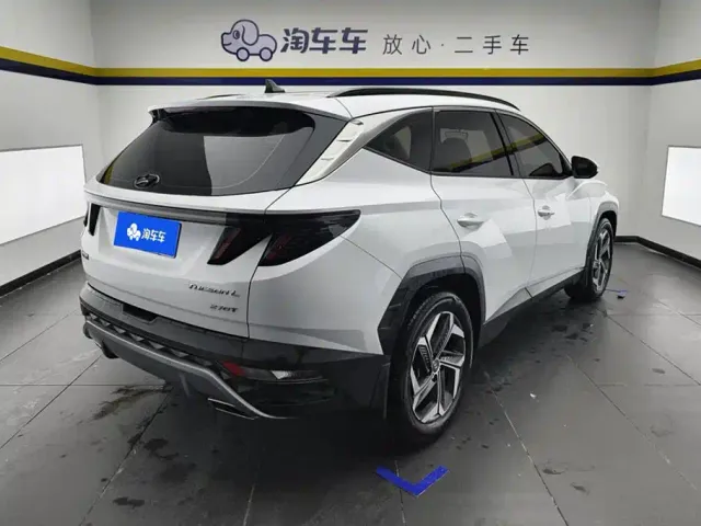 Hyundai Tucson — Фото автомобиля 3