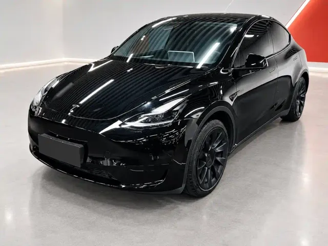 Фотография автомобиля — Tesla Model Y