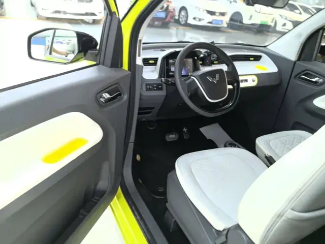 Wuling Hongguang Mini EV — Фото автомобиля 15