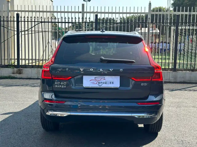 Volvo XC60 — Фото автомобиля 13