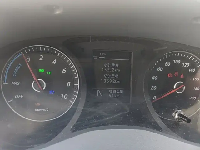 Wuling Yangguang — Фото автомобиля 11