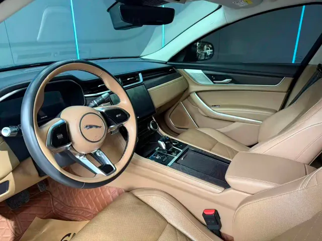 Jaguar XFL — Фото автомобиля 11