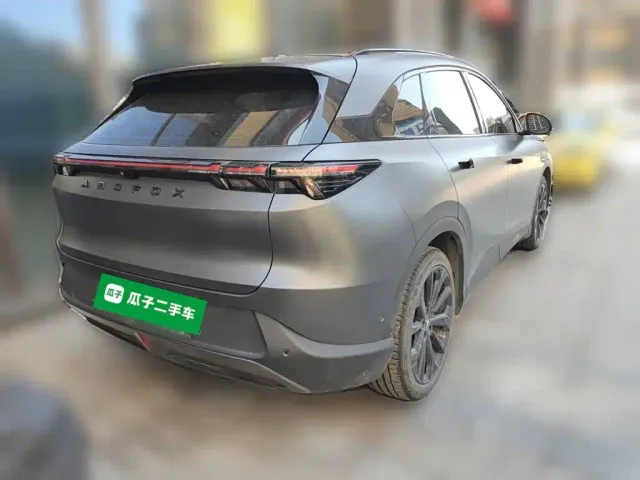 Arcfox Alpha T5 — Фото автомобиля 6